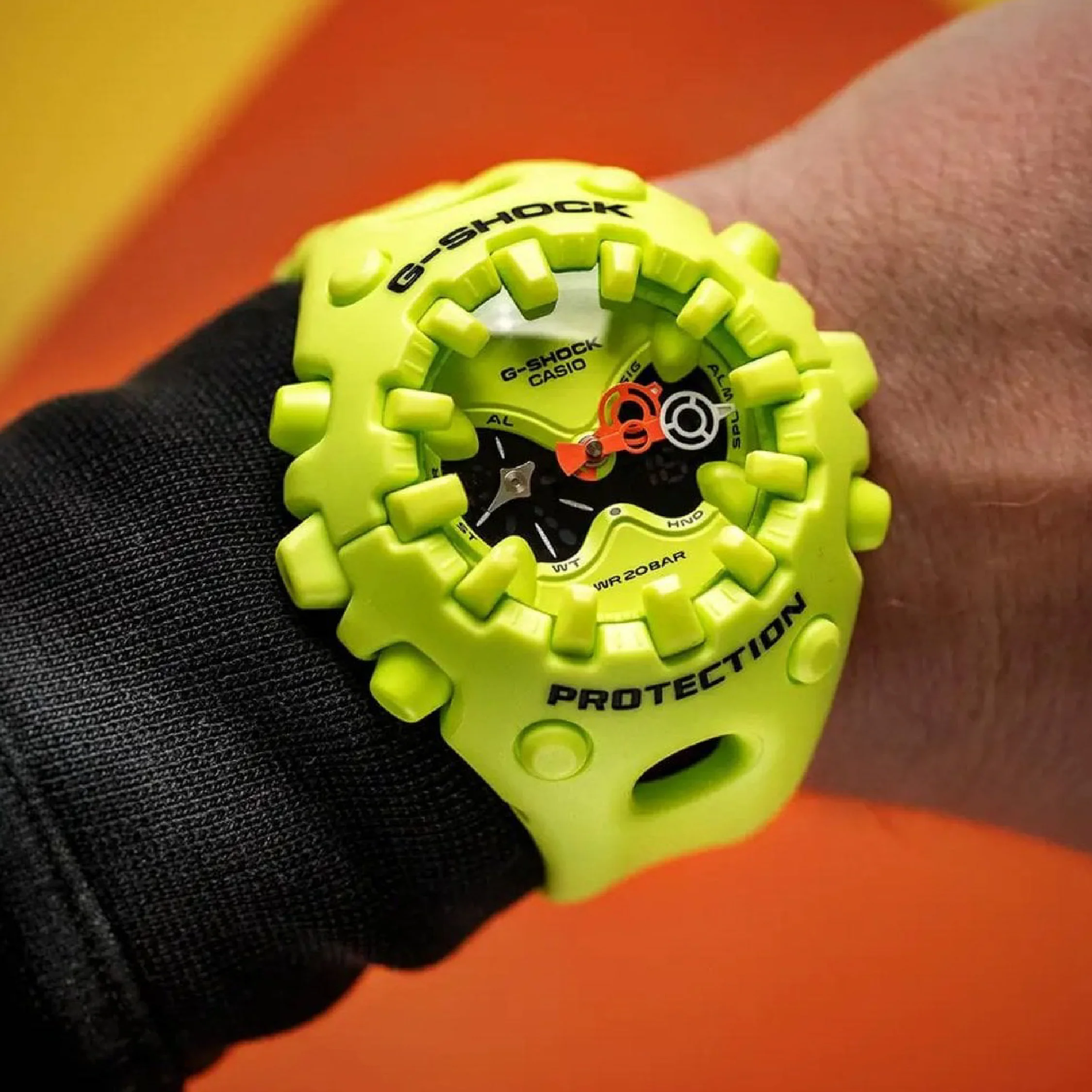 RELOJ CASIO G-SHOCK GA-V01-9ADR- AMARILLO - Image 3