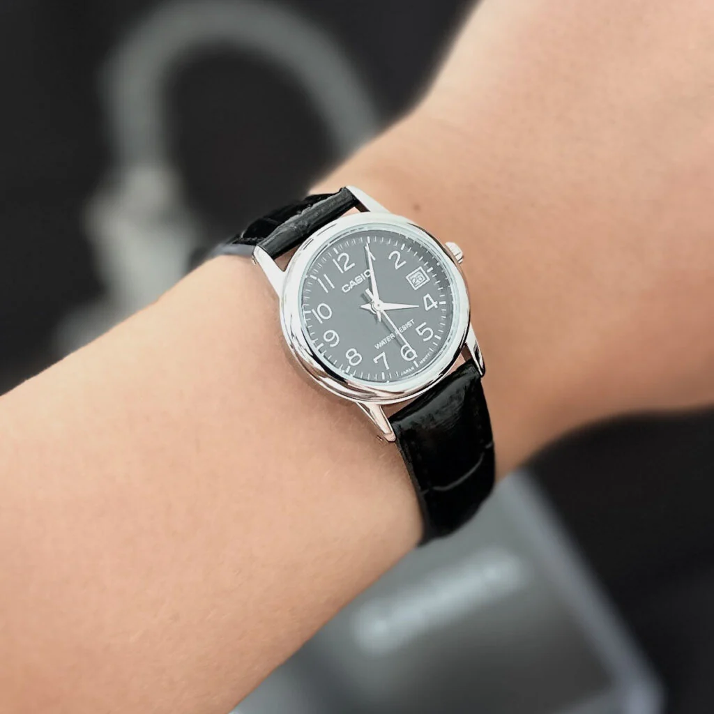RELOJ PARA MUJER CASIO LTP-V002L-1BUDF -NEGRO - Image 2